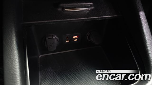 Kia K3 2016 — photo 23