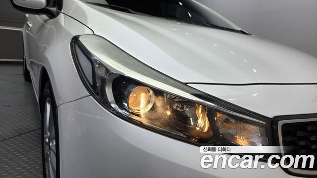 Kia K3 2016 — photo 8