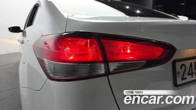 Kia K3 2016 — photo 9