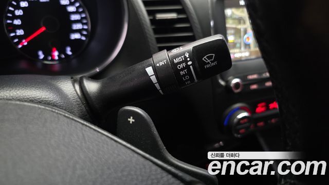 Kia K3 2016 — photo 31