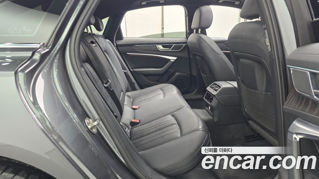 Audi A6 2020 — photo 17