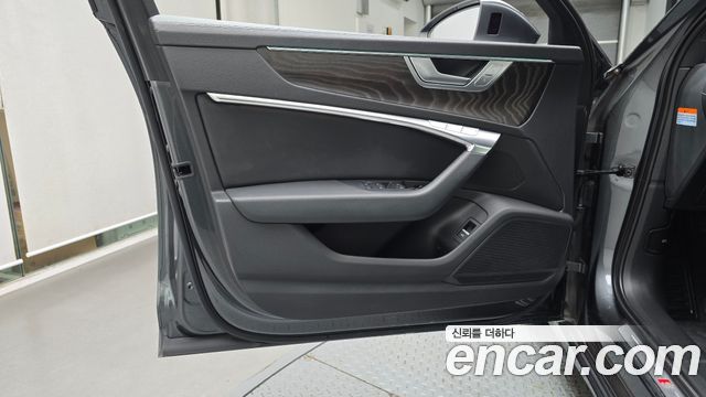 Audi A6 2020 — photo 14