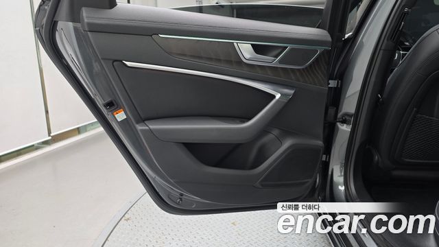 Audi A6 2020 — photo 15