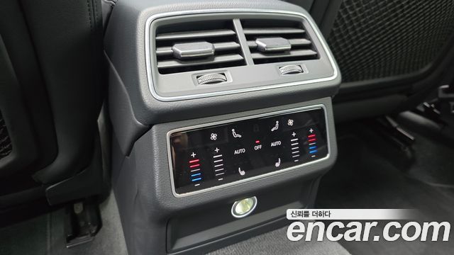 Audi A6 2020 — photo 29