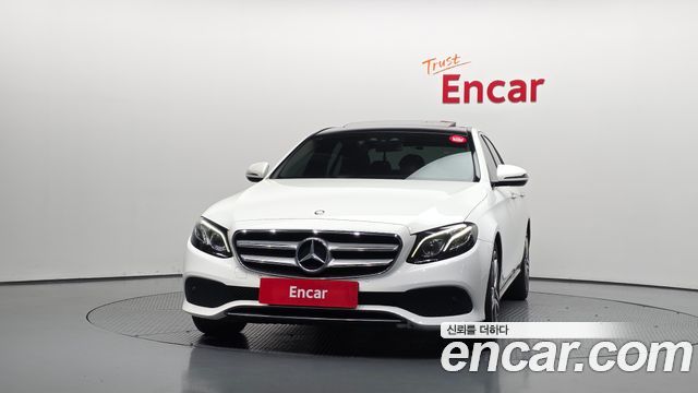 Mercedes-Benz E-Class 2017 — photo 3