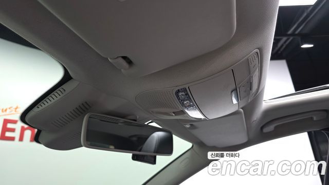 Mercedes-Benz E-Class 2018 — photo 28