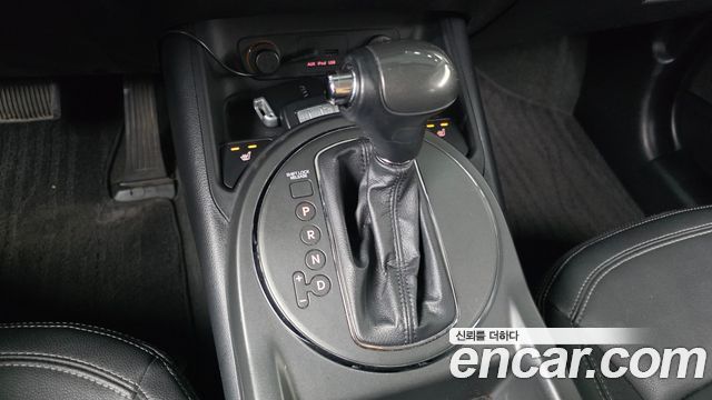 Kia Sportage 2012 — photo 12