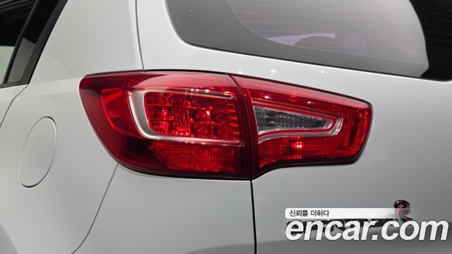 Kia Sportage 2012 — photo 9