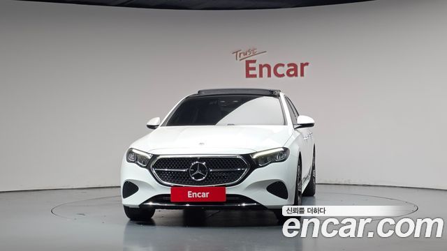 Mercedes-Benz E-Class 2026 — photo 3