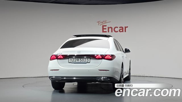 Mercedes-Benz E-Class 2026 — photo 4