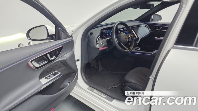 Mercedes-Benz E-Class 2026 — photo 13