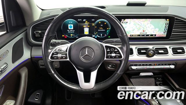 Mercedes-Benz GLE-Class 2021 — photo 13