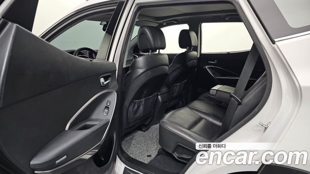 Hyundai Santafe 2016 — photo 11
