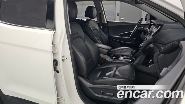 Hyundai Santafe 2016 — photo 12