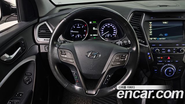 Hyundai Santafe 2016 — photo 14