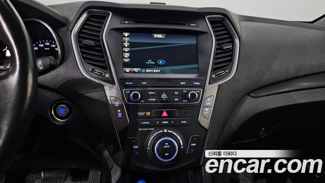 Hyundai Santafe 2016 — photo 16