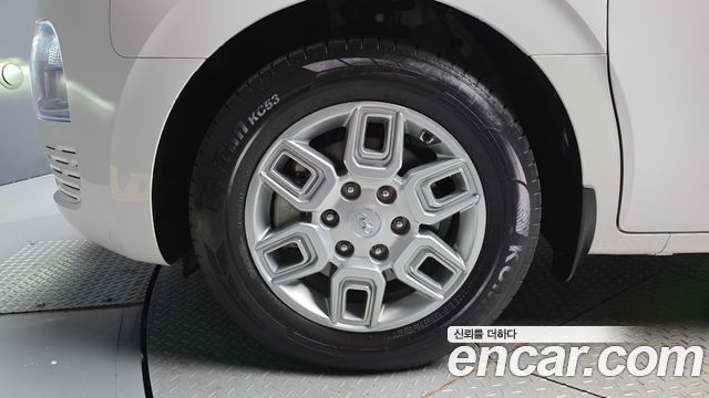 Hyundai Staria 2023 — photo 5