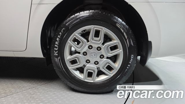 Hyundai Staria 2023 — photo 7