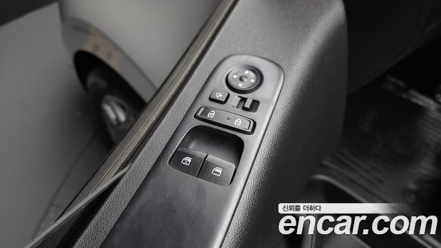 Hyundai Staria 2023 — photo 28