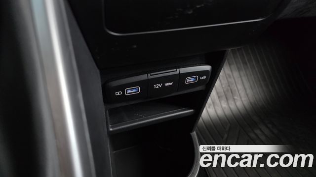 Hyundai Staria 2023 — photo 31