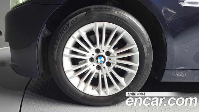 BMW 5-Series 2015 — photo 5