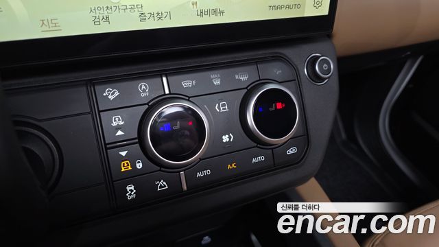 Land Rover Defender 2026 — photo 18
