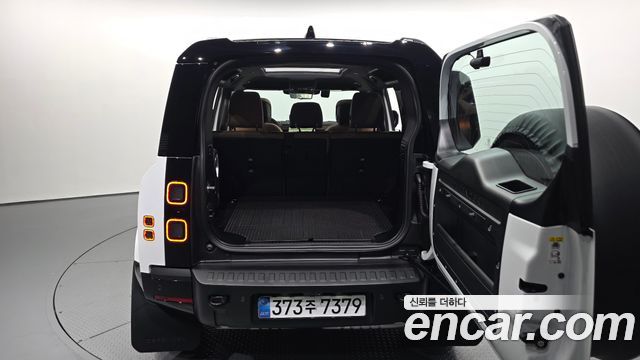 Land Rover Defender 2026 — photo 20