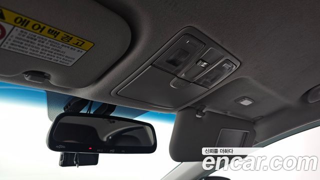 Hyundai AVANTE 2016 — photo 19