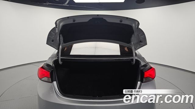 Hyundai AVANTE 2016 — photo 20