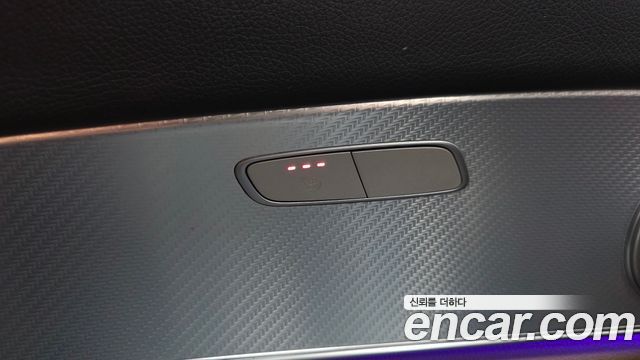 Mercedes-Benz E-Class 2020 — photo 29