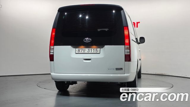 Hyundai Staria 2022 — photo 4