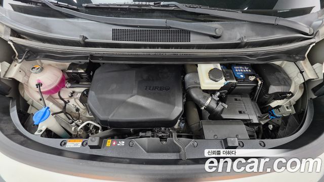 Hyundai Staria 2022 — photo 6