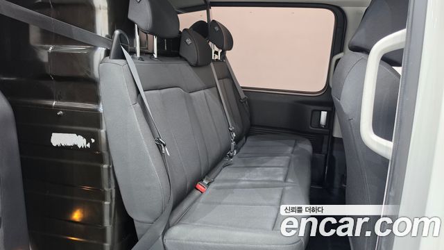 Hyundai Staria 2022 — photo 17