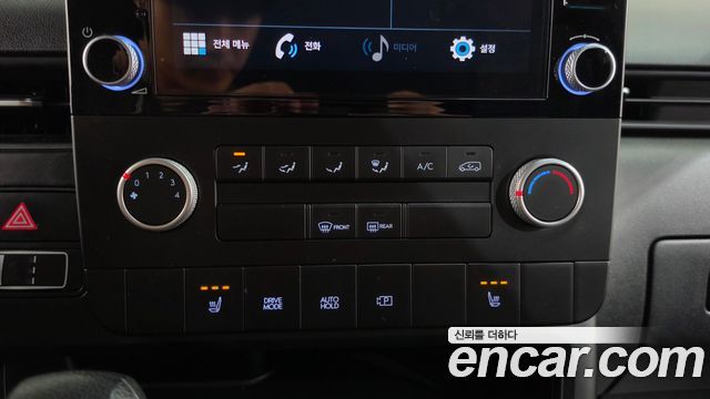 Hyundai Staria 2022 — photo 24