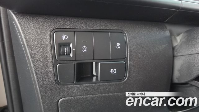 Hyundai Staria 2022 — photo 25
