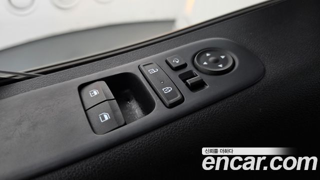 Hyundai Staria 2022 — photo 27