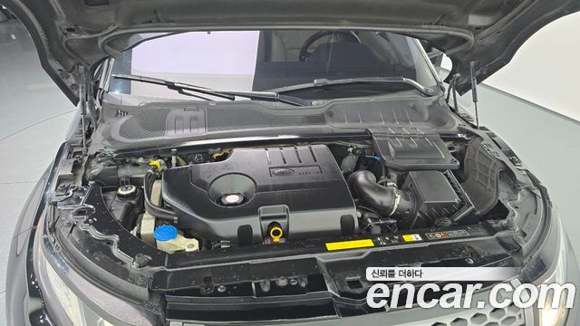 Land Rover Range Rover Evoque 2018 — photo 6