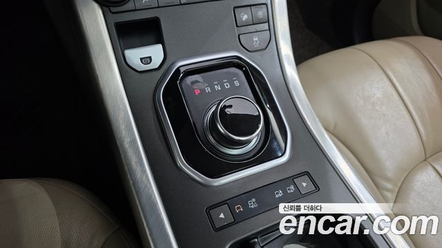 Land Rover Range Rover Evoque 2018 — photo 9