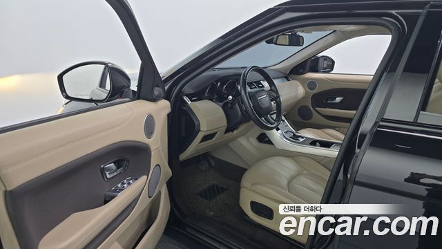 Land Rover Range Rover Evoque 2018 — photo 10