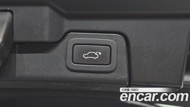 Land Rover Range Rover Evoque 2018 — photo 20