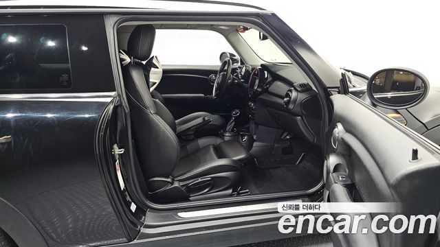 Mini Cooper 2015 — photo 12