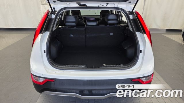 Kia Niro 2023 — photo 26