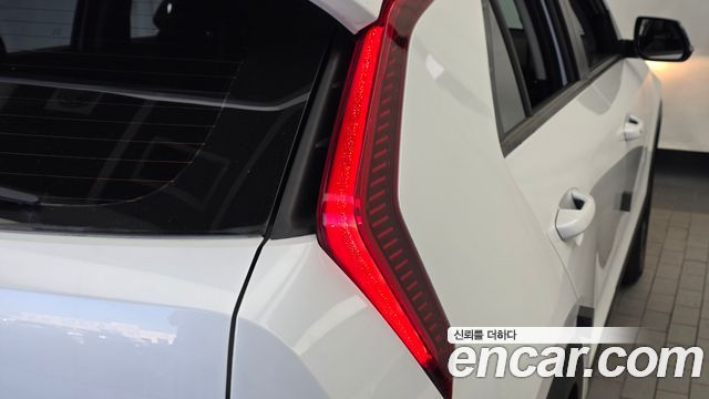 Kia Niro 2023 — photo 9