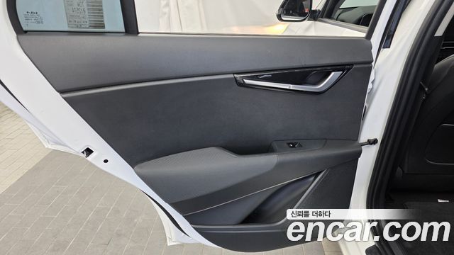 Kia Niro 2023 — photo 15