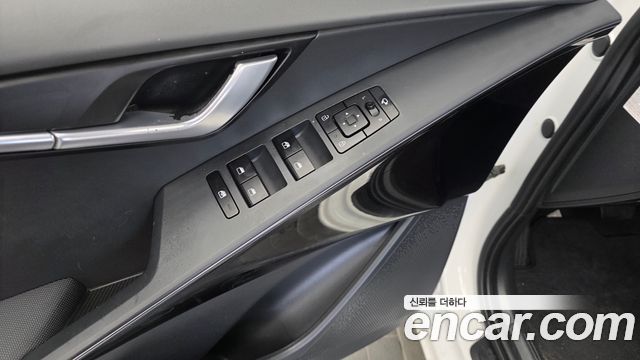 Kia Niro 2023 — photo 29