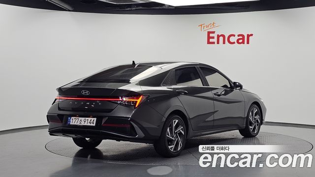 Hyundai AVANTE 2024 — photo 2