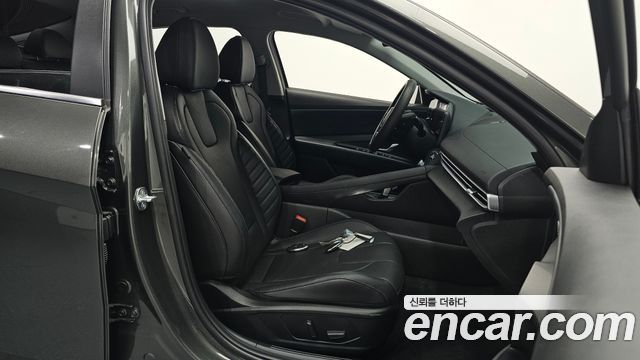 Hyundai AVANTE 2024 — photo 13