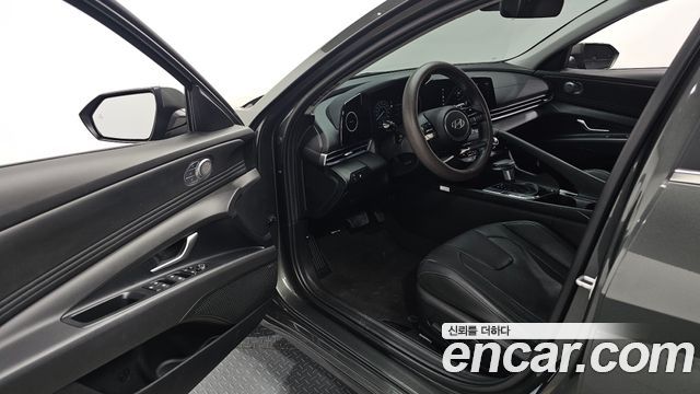 Hyundai AVANTE 2024 — photo 17