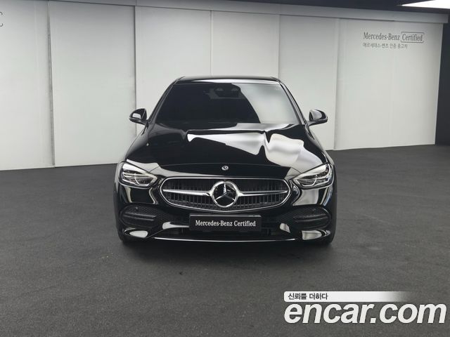 Mercedes-Benz C-Class 2024 — photo 2