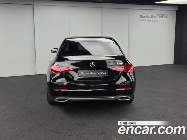 Mercedes-Benz C-Class 2024 — photo 4